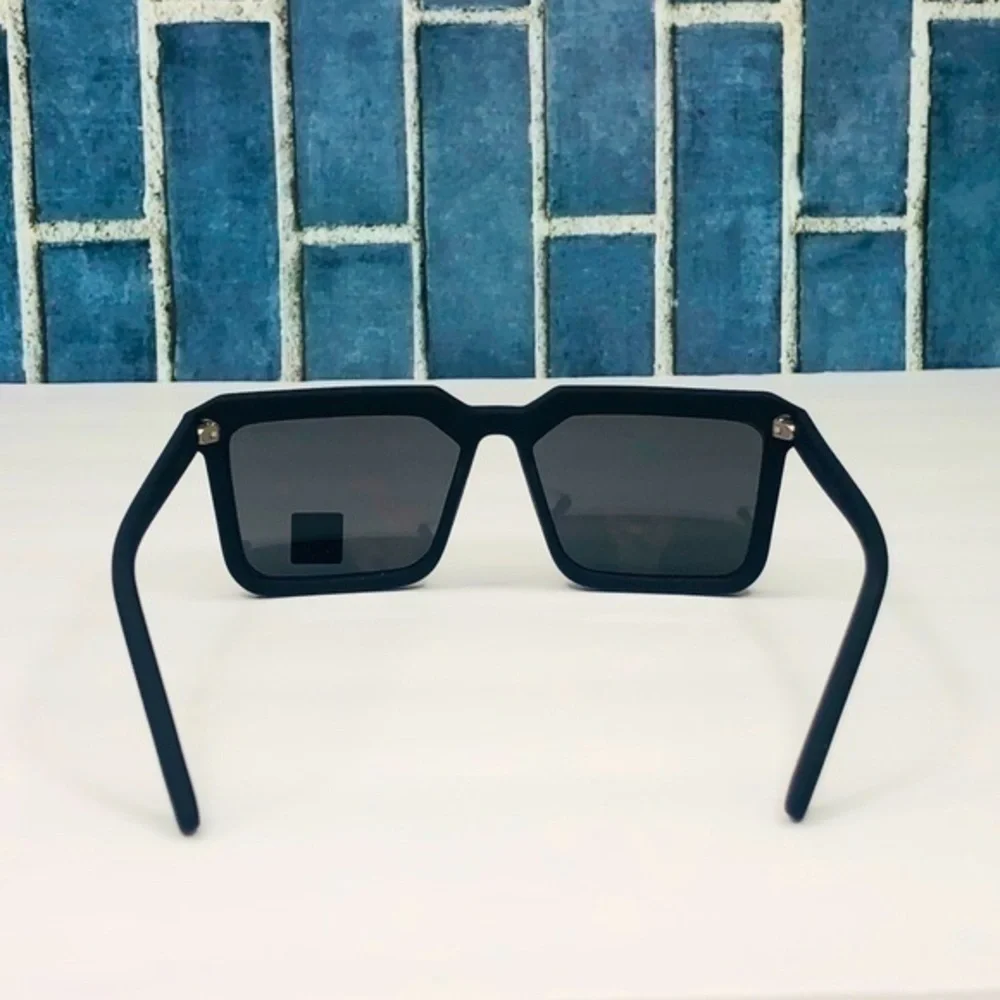 KOMONO Benicio CZ Black Rubber Sunglasses NEW